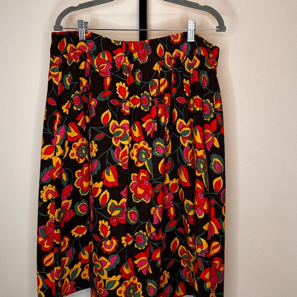 Modcloth Vibrant Floral A-Line Skirt - Black and Multicolor - Picture 3 of 12
